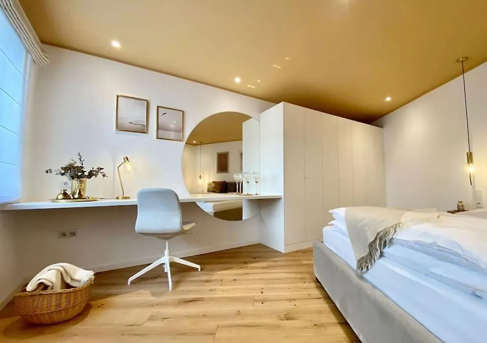 Komfort - Suite Zentral, Mit Balkon Und Waschmaschine Dusseldorf Apartment